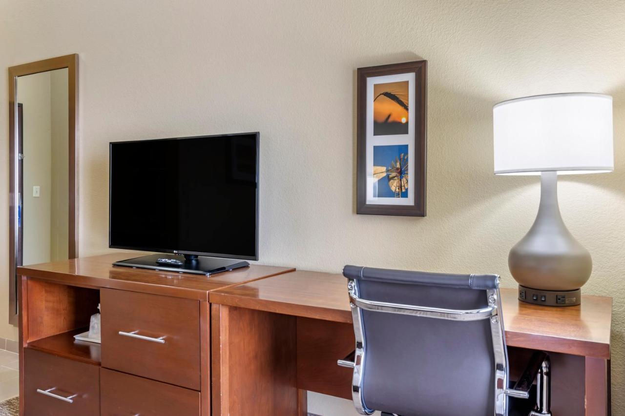 Comfort Inn & Suites Augusta Εξωτερικό φωτογραφία