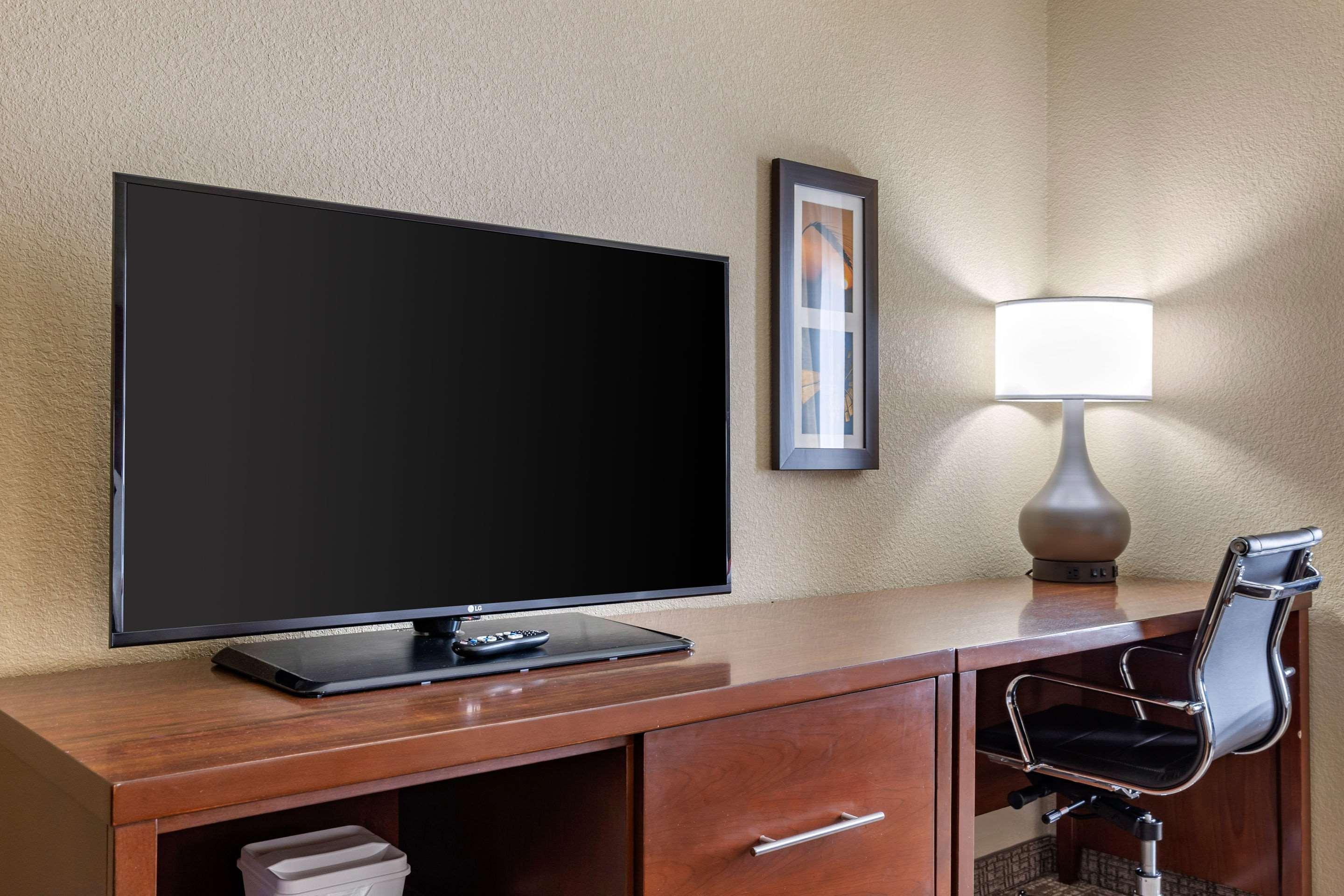 Comfort Inn & Suites Augusta Εξωτερικό φωτογραφία
