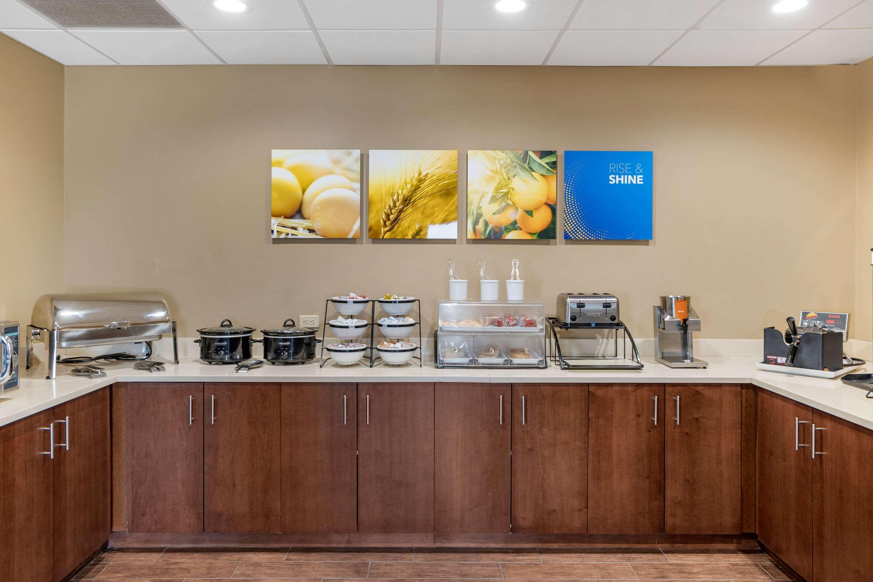 Comfort Inn & Suites Augusta Εξωτερικό φωτογραφία