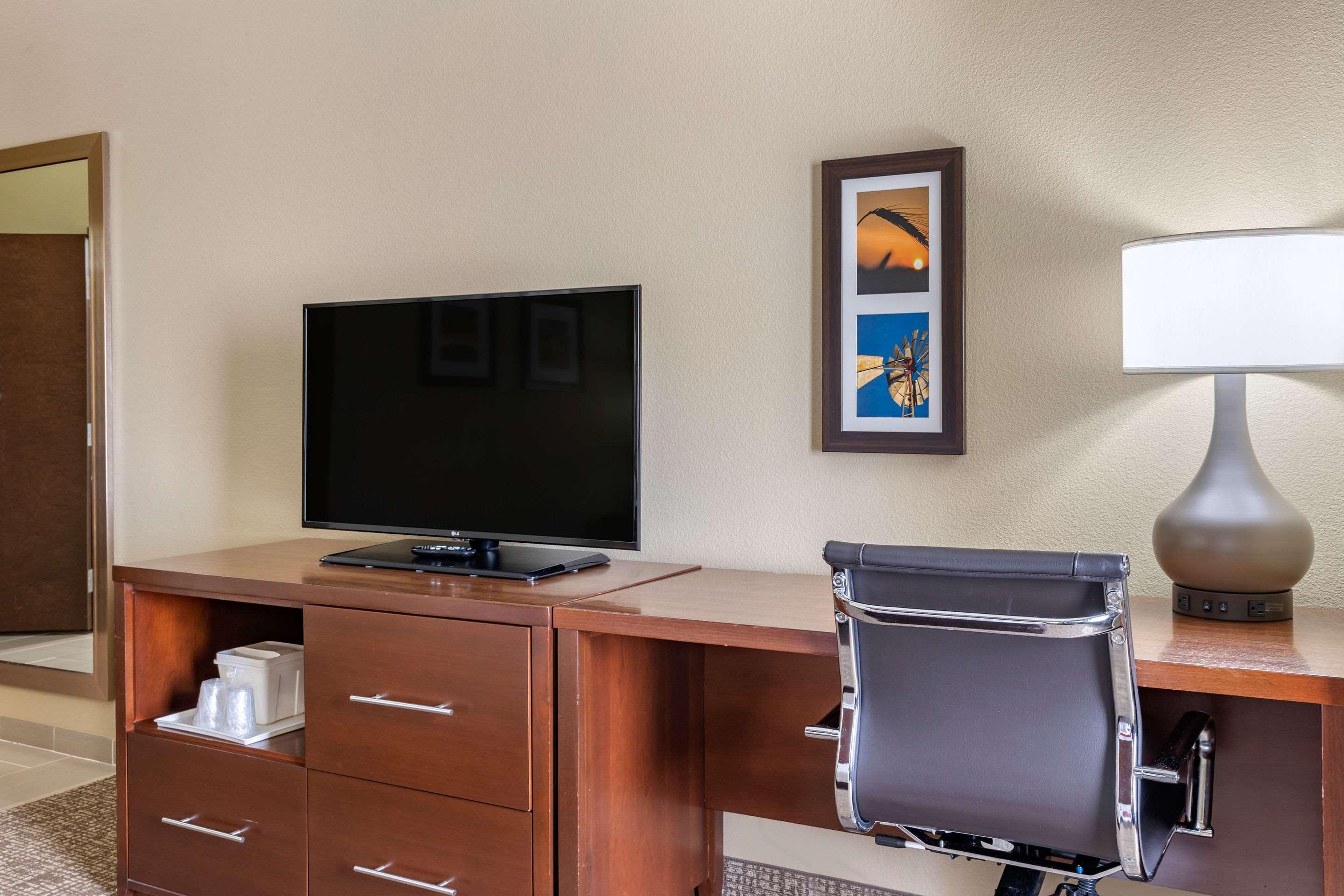 Comfort Inn & Suites Augusta Εξωτερικό φωτογραφία