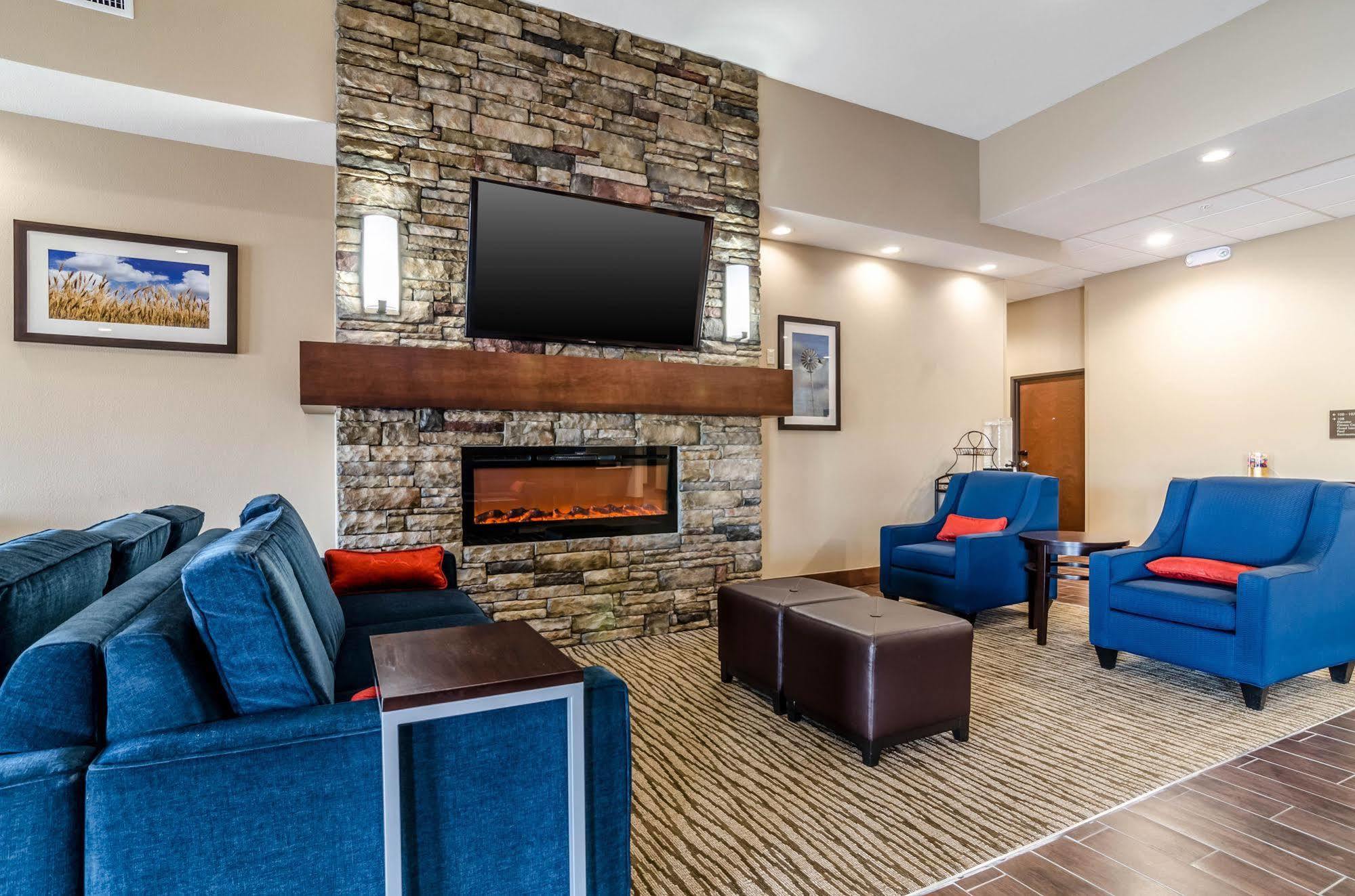 Comfort Inn & Suites Augusta Εξωτερικό φωτογραφία