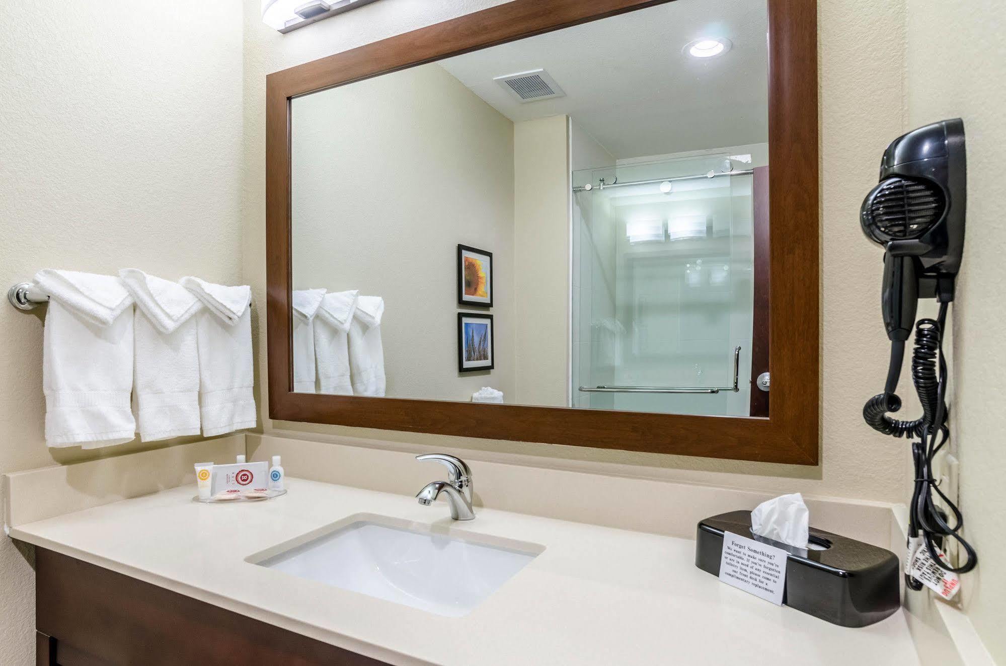 Comfort Inn & Suites Augusta Εξωτερικό φωτογραφία