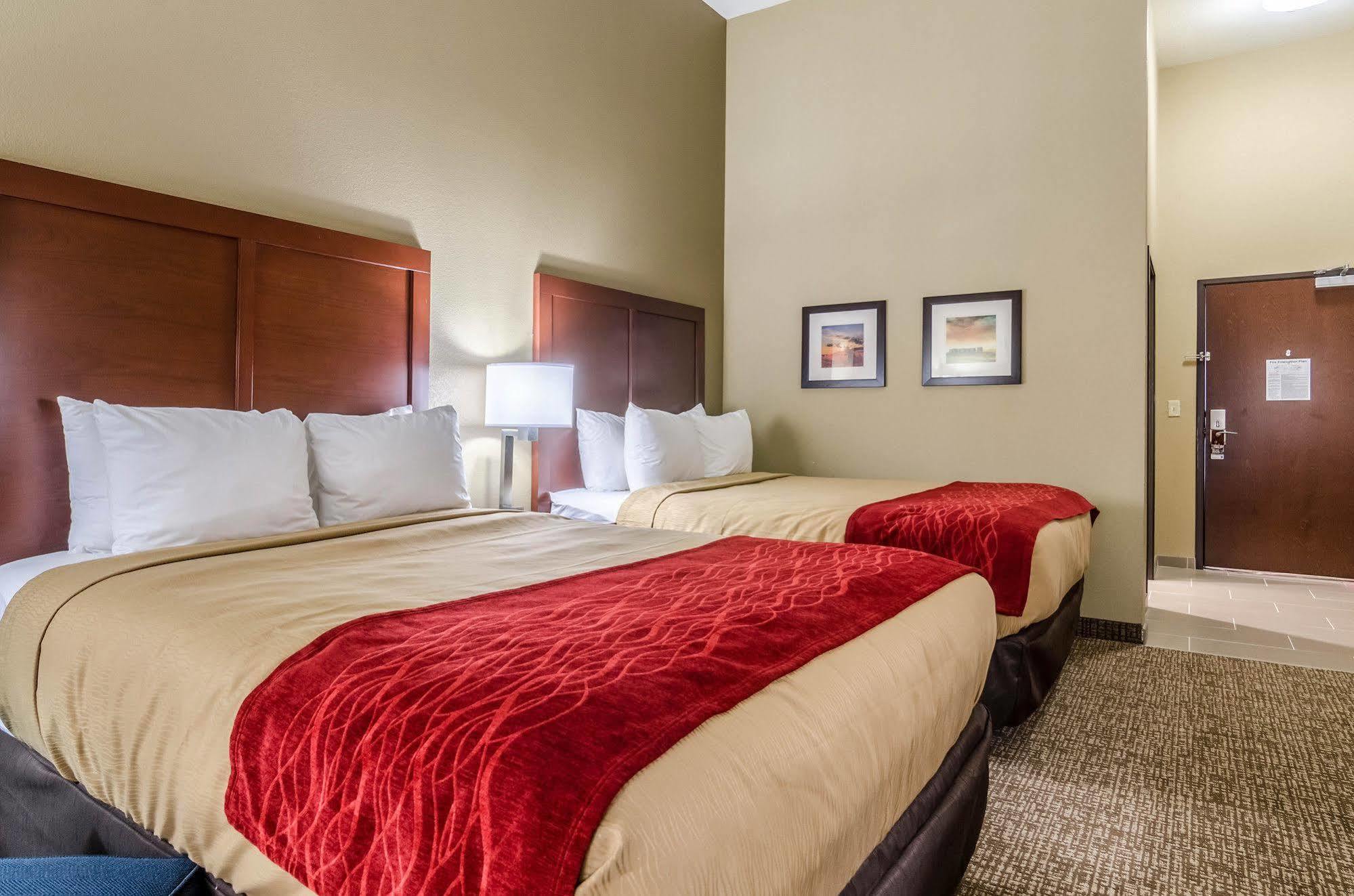 Comfort Inn & Suites Augusta Εξωτερικό φωτογραφία