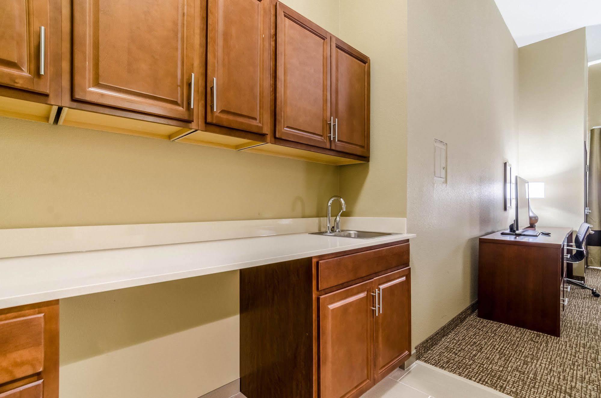 Comfort Inn & Suites Augusta Εξωτερικό φωτογραφία